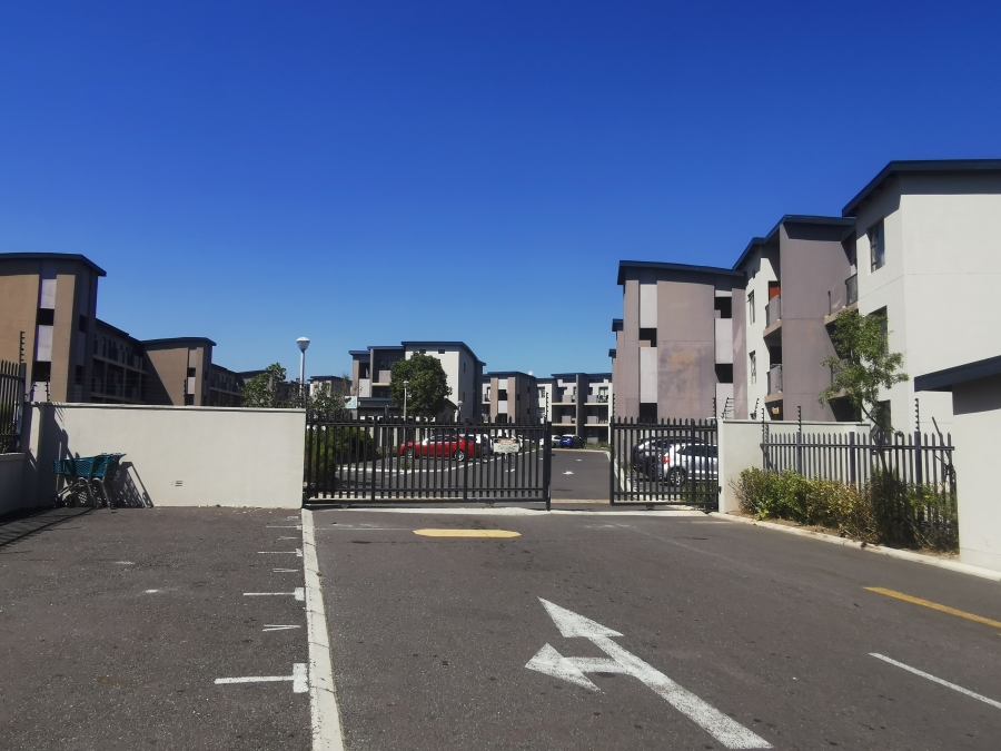 To Let 2 Bedroom Property for Rent in Burgundy Estate Western Cape
